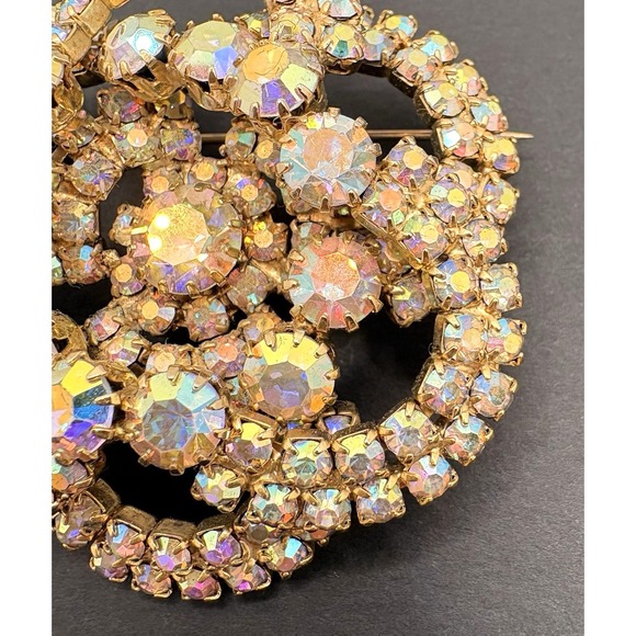 Vintage Layered AB Aurora Borealis Crystal Gold Tone Brooch & Clip Earrings Set - Picture 3 of 11
